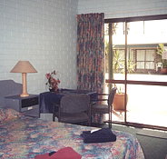Amaroo Motor Inn - Accommodation in Surfers Paradise