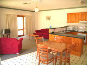 Campaspe Lodge - Accommodation in Surfers Paradise 1