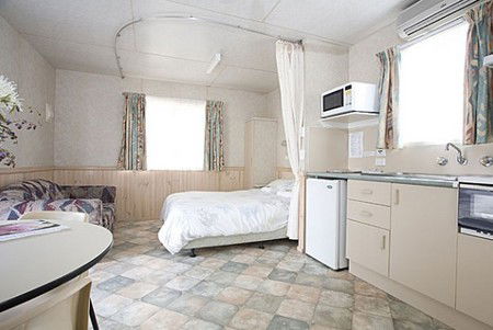 Crestview Top Tourist Park - Accommodation in Surfers Paradise 3