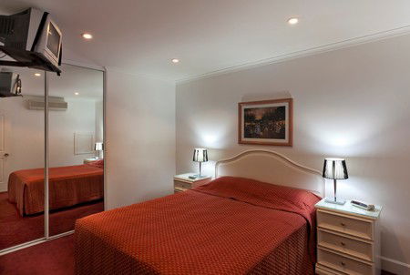 Best Western Ensenada Motor Inn And Suites - Accommodation in Surfers Paradise 5