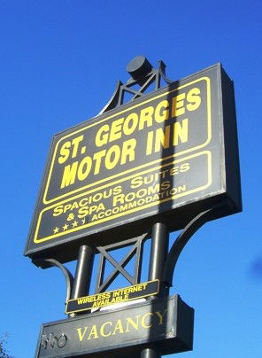 St Georges Motor Inn - Accommodation in Surfers Paradise 0