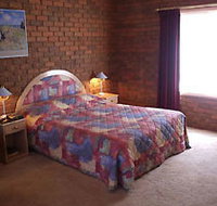 The Charles Sturt Motor Inn - Accommodation in Surfers Paradise