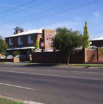 The Charles Sturt Motor Inn - Accommodation in Surfers Paradise 4