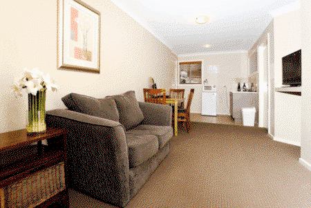 Best Western Beaches Apartments - Accommodation in Surfers Paradise 1