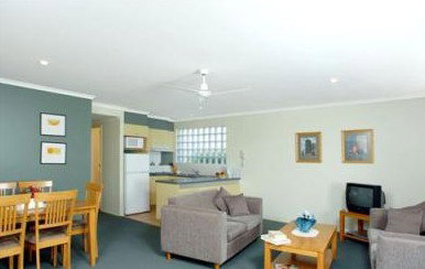 Beaches Holiday Resort - Accommodation in Surfers Paradise 0