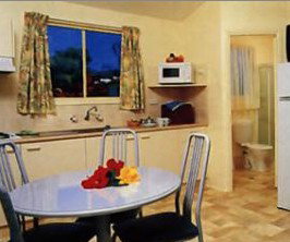 Melaleuca Caravan Park - Accommodation in Surfers Paradise 1