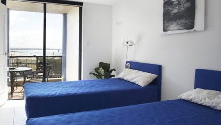Komune Resorts And Beach Club - Accommodation in Surfers Paradise 2