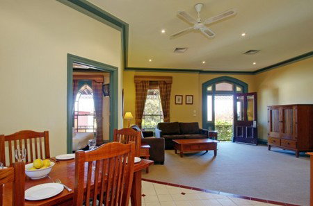 Comfort Resort Alzburg - Accommodation in Surfers Paradise 2