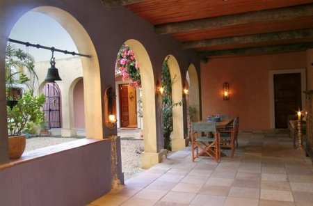 Casabelle Country Guest - Accommodation in Surfers Paradise 1