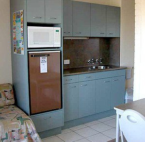 Caloundra Suncourt Motel - Accommodation in Surfers Paradise 2