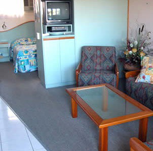 Caloundra Suncourt Motel - Accommodation in Surfers Paradise 3
