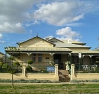 Meleden Villa - Accommodation in Surfers Paradise