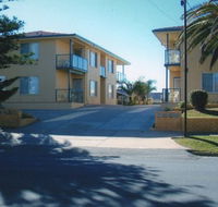 AA Madalena Court Holiday Apartments - Accommodation in Surfers Paradise