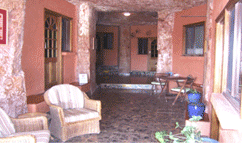 The Underground Motel - Accommodation in Surfers Paradise 1