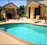 Hopkins House Motel  Apartments - Accommodation in Surfers Paradise