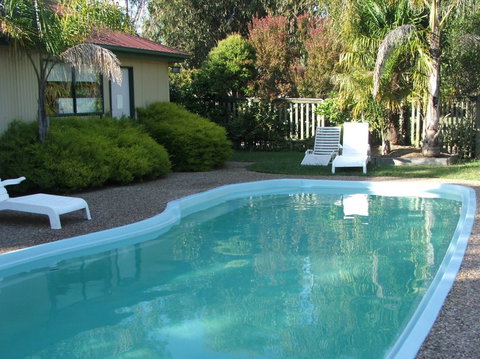 Lakes Entrance Country Cottages - Accommodation in Surfers Paradise 3