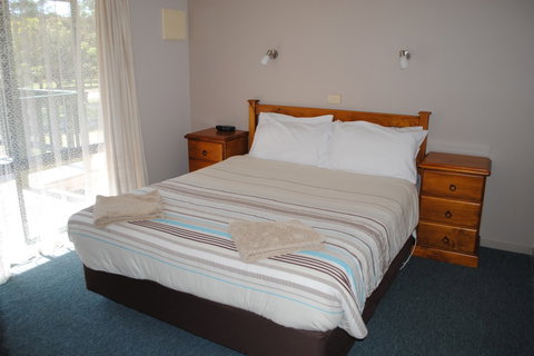 Lakes Entrance Country Cottages - Accommodation in Surfers Paradise 4