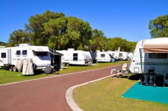 Emu Beach Holiday Park - Accommodation in Surfers Paradise 0