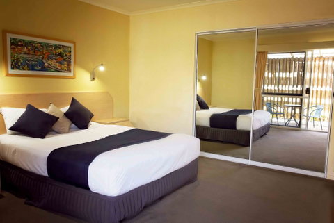White Lace Motor Inn - Accommodation in Surfers Paradise 2