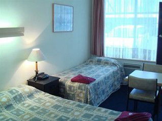 Motel Maroondah - Accommodation in Surfers Paradise 0