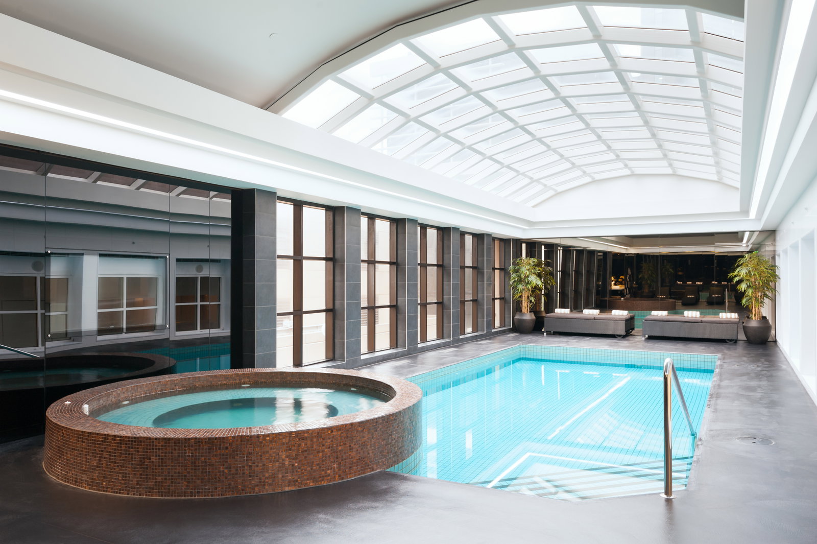 Melbourne City VIC Accommodation in Surfers Paradise