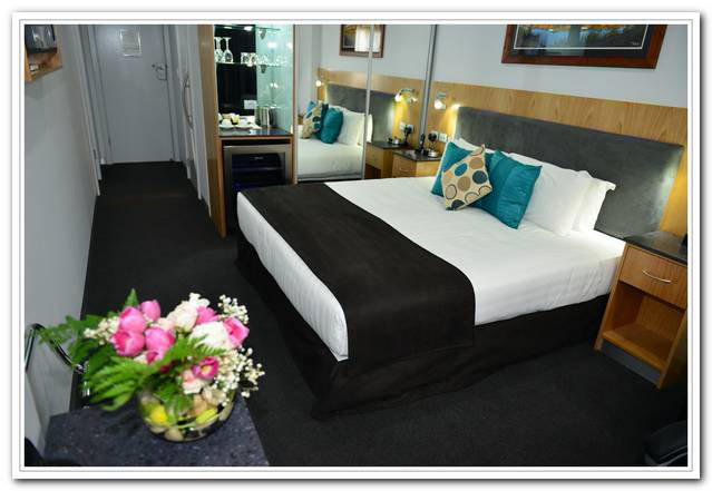 Boolgun SA Accommodation in Surfers Paradise