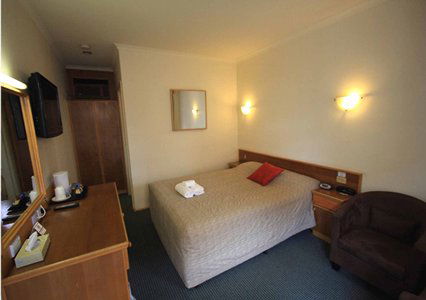Comfort Inn Aviators Lodge - Accommodation in Surfers Paradise 2
