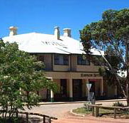 Hawker Hotel Motel - Accommodation in Surfers Paradise