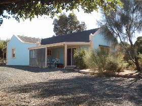 Carob Cottage - Accommodation in Surfers Paradise 0