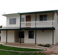 Louth Bay Holiday Apartment