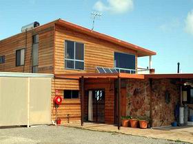 Shboo Shelly Beach Lodge - Accommodation in Surfers Paradise 0