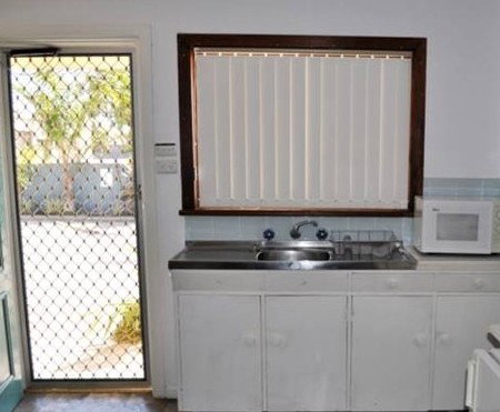 Yorke's Holiday Units - Accommodation in Surfers Paradise 2