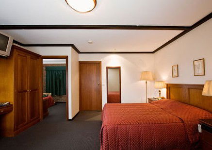 Mick O'Shea's Irish Pub And Motel - Accommodation in Surfers Paradise 2