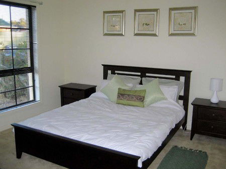 The Kookaburra - Accommodation in Surfers Paradise 1