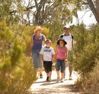 Long Island Caravan Park Cabins - Accommodation in Surfers Paradise