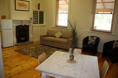 Clydesdale Cottage B&B - Accommodation in Surfers Paradise 1