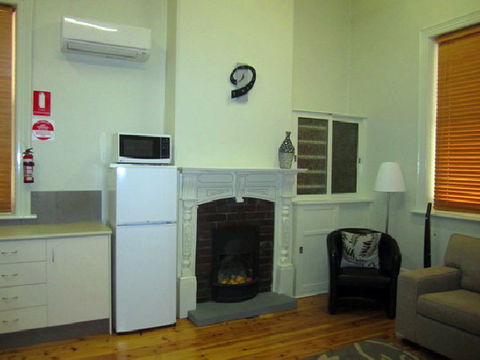 Clydesdale Cottage B&B - Accommodation in Surfers Paradise 2