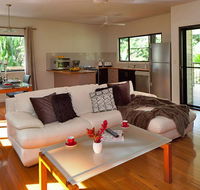 Misty Mountains Tropical Rainforest Romantic Retreat - Accommodation in Surfers Paradise