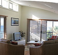 Paradise House - Accommodation in Surfers Paradise