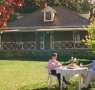 Hartzview Vineyard Homestead - Accommodation in Surfers Paradise
