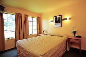 Country Club Villas - Accommodation in Surfers Paradise 0