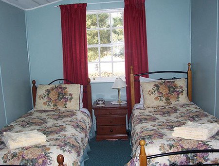 Hurlfield Farm Cottage - Accommodation in Surfers Paradise 3