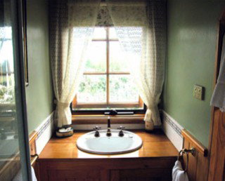 Conmel Cottage - Accommodation in Surfers Paradise 5