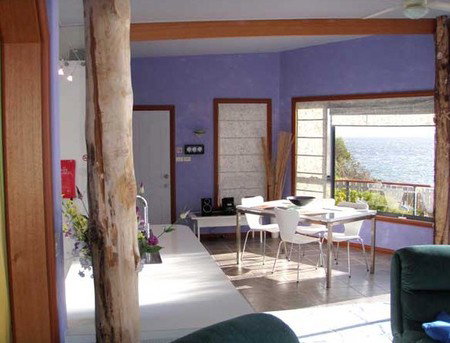 Larus Waterfront Cottage - Accommodation in Surfers Paradise 1