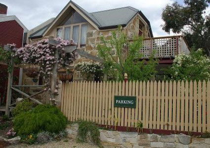 Cascade View Holiday Rentals - Accommodation in Surfers Paradise 1