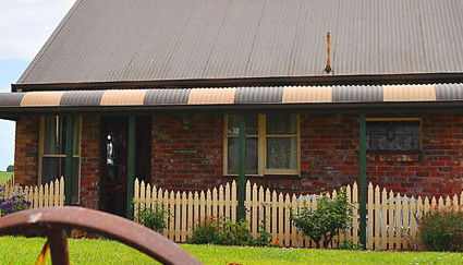 Killynaught Spa Cottages - Accommodation in Surfers Paradise 2