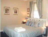 Undine Colonial Accommodation - Accommodation in Surfers Paradise 3