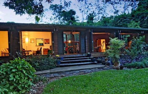 Cow Bay Homestay Bed And Breakfast - Accommodation in Surfers Paradise 0