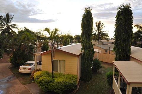 Ashs Holiday Units And Cafe - Accommodation in Surfers Paradise 5