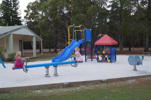 Rainbow Waters Holiday Park - Accommodation in Surfers Paradise 6